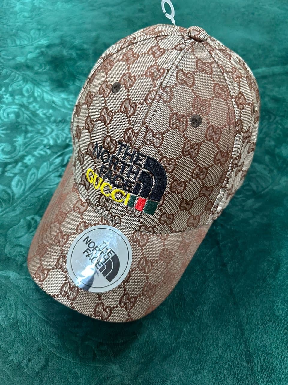  قبعة Gucci x The North Face