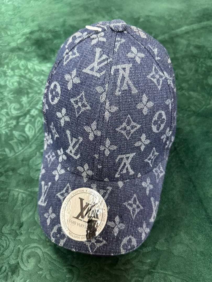  قبعة Louis Vuitton