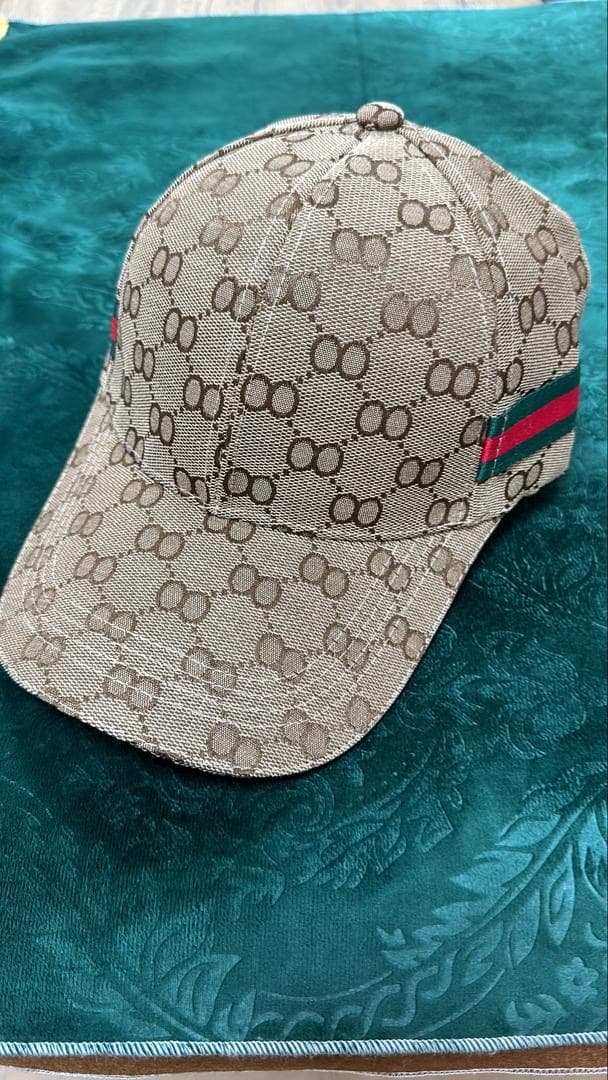  قبعة GUCCI 