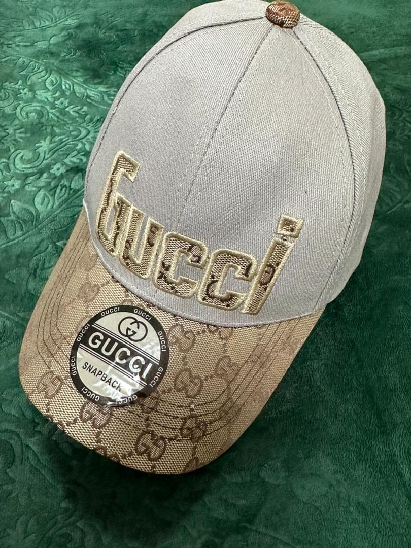  قبعة GUCCI 
